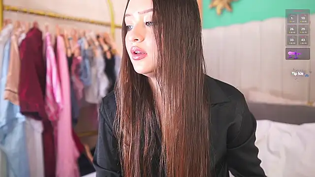 Snapshot of katlyn_martins chatting on October 16, 2025, 6:27 pm katlyn martins online show from October 16, 2025, 6:27 pm