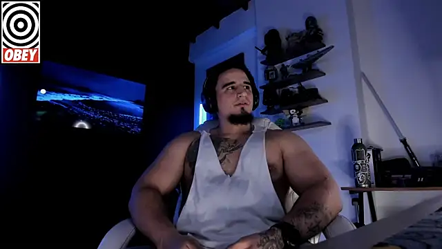 Snapshot of kingbear777 chatting on November 21, 2025, 12:37 pm kingbear777 online show from November 21, 2025, 12:37 pm