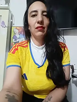 Snapshot of christine-x chatting on July 3, 2026, 10:38 pm christine-x online show from July 3, 2026, 10:38 pm