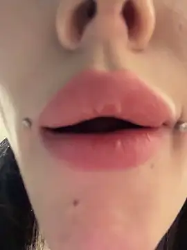 Snapshot of Melissa_crazy chatting on October 29, 2025, 3:33 pm Melissa crazy online show from October 29, 2025, 3:33 pm