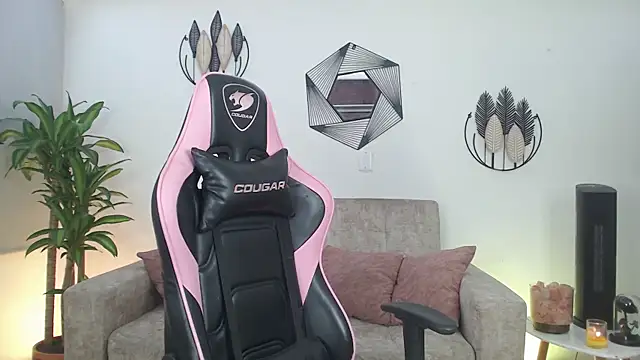 Snapshot of Mayli-x chatting on January 28, 2025, 4:50 am Mayli-x online show from January 28, 2025, 4:50 am