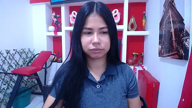 Snapshot of Letty_Plugxo chatting on November 10, 2025, 12:21 pm Letty Plugxo online show from November 10, 2025, 12:21 pm