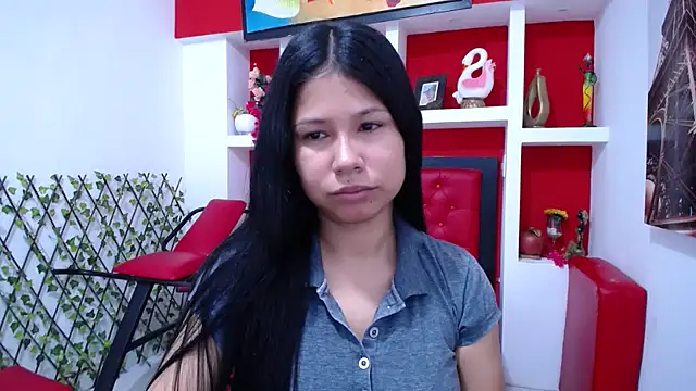 Snapshot of Letty_Plugxo chatting on December 2, 2025, 12:29 pm Letty Plugxo online show from December 2, 2025, 12:29 pm