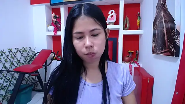 Snapshot of Letty_Plugxo chatting on November 13, 2025, 12:31 pm Letty Plugxo online show from November 13, 2025, 12:31 pm