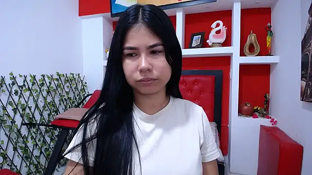 Letty Plugxo online show from January 11, 2026, 1:29 pm