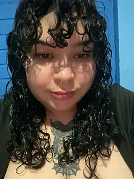 Snapshot of Kimberliprivv chatting on June 19, 2026, 4:35 pm Kimberliprivv online show from June 19, 2026, 4:35 pm