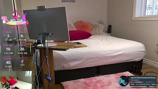 BaditaLuna online show from January 7, 2026, 4:34 pm