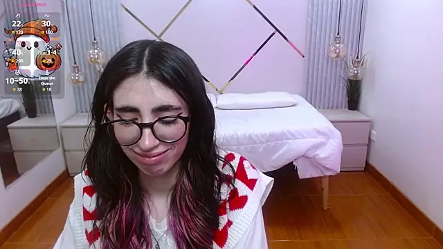 LenaRoses online show from October 17, 2025, 7:48 pm