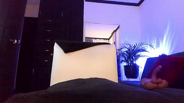 Snapshot of michele_watson chatting on November 28, 2025, 8:31 pm michele watson online show from November 28, 2025, 8:31 pm