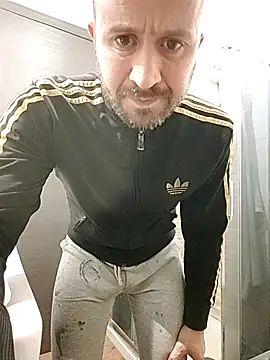 Snapshot of gilera250s chatting on March 13, 2025, 8:32 pm gilera250s online show from March 13, 2025, 8:32 pm