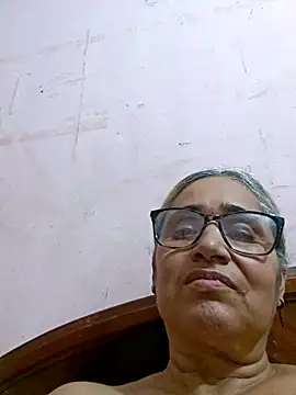 Snapshot of _candi chatting on November 13, 2025, 3:32 am candi online show from November 13, 2025, 3:32 am