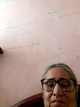 Snapshot of _candi chatting on November 30, 2025, 4:30 pm candi online show from November 30, 2025, 4:30 pm