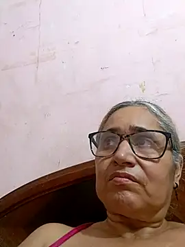 Snapshot of _candi chatting on November 9, 2025, 12:25 am candi online show from November 9, 2025, 12:25 am