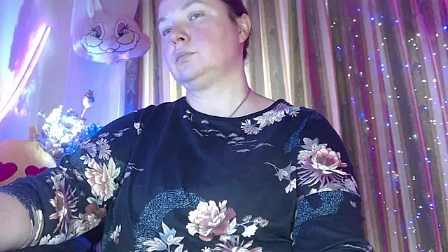 Snapshot of amorelara chatting on July 10, 2026, 10:04 am amorelara online show from July 10, 2026, 10:04 am