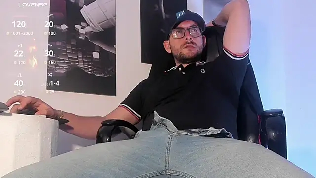 Jerry hot1 online show from April 3, 2026, 1:01 am