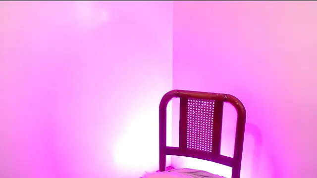 Snapshot of Alaska_atm chatting on October 2, 2025, 11:46 am Alaska atm online show from October 2, 2025, 11:46 am