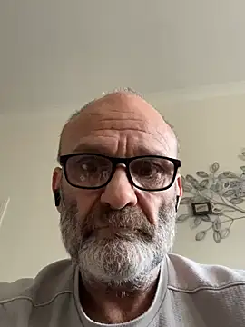 Shyboy817 online show from March 3, 2026, 3:52 pm