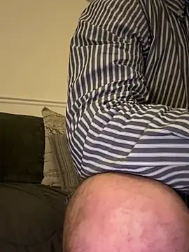 Shyboy817 online show from February 4, 2026, 7:42 pm