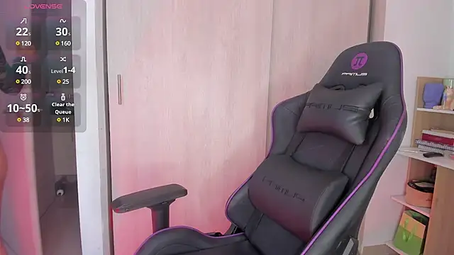 Snapshot of Melina_Ferrer1 chatting on January 27, 2025, 9:11 pm Melina Ferrer1 online show from January 27, 2025, 9:11 pm