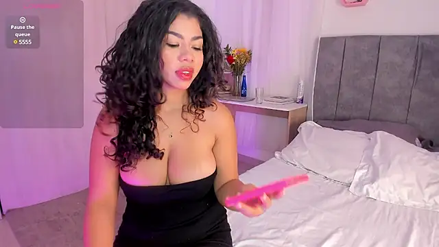 Snapshot of Melina_Ferrer1 chatting on March 3, 2025, 2:49 pm Melina Ferrer1 online show from March 3, 2025, 2:49 pm