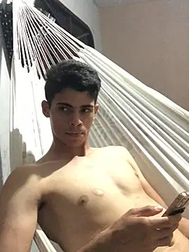 Nathanaelllllllllll online show from May 17, 2026, 1:16 am