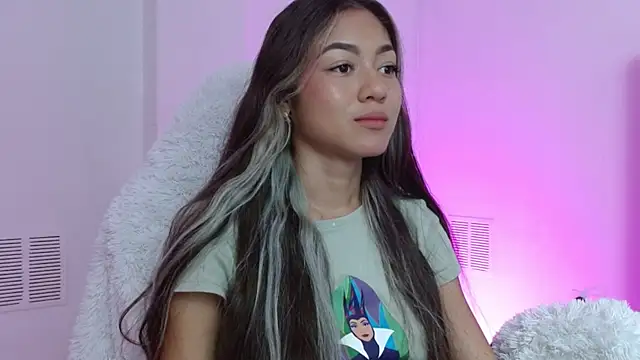 Snapshot of hantonella_ chatting on November 7, 2025, 2:21 pm hantonella online show from November 7, 2025, 2:21 pm