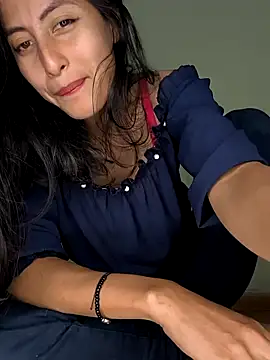 Snapshot of Anahi_cake chatting on March 11, 2025, 4:19 am Anahi cake online show from March 11, 2025, 4:19 am