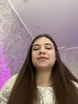 Vikki toriya online show from December 25, 2024, 1:51 pm