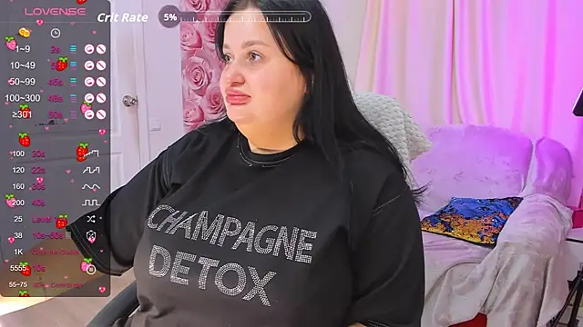 Snapshot of MonaSteele chatting on September 11, 2025, 5:29 am MonaSteele online show from September 11, 2025, 5:29 am