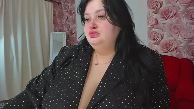 Snapshot of MonaSteele chatting on March 10, 2025, 6:27 am MonaSteele online show from March 10, 2025, 6:27 am