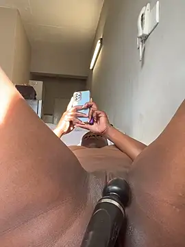 Kinkyy  online show from October 23, 2025, 1:54 pm