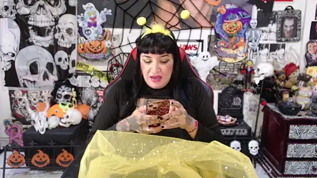 Rollyderolandia666 online show from October 31, 2025, 4:25 pm