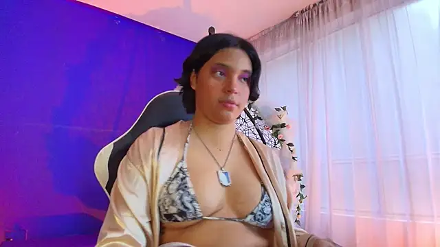 Snapshot of Emmapark_ chatting on February 18, 2026, 6:37 pm Emmapark online show from February 18, 2026, 6:37 pm