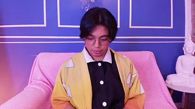 Snapshot of Emmapark_ chatting on October 31, 2025, 2:08 am Emmapark online show from October 31, 2025, 2:08 am