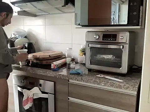 littlelatinhunter online show from December 5, 2025, 11:53 am