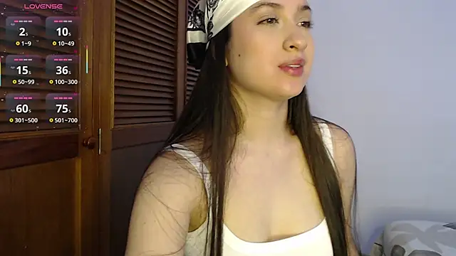 sofiaduque 26 online show from February 19, 2026, 4:37 pm