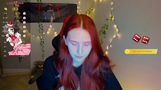 Snapshot of FruttiTatti chatting on November 28, 2025, 6:19 pm FruttiTatti online show from November 28, 2025, 6:19 pm