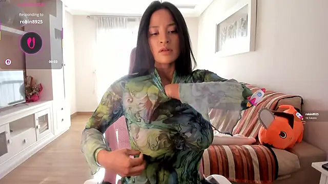 Snapshot of bella_apont chatting on November 20, 2025, 9:32 am bella apont online show from November 20, 2025, 9:32 am