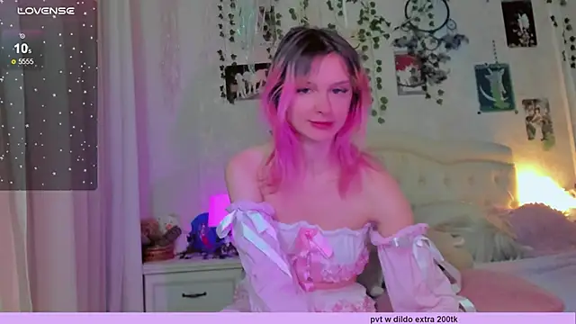 Snapshot of Neko_kitsune1 chatting on February 15, 2025, 4:12 pm Neko kitsune1 online show from February 15, 2025, 4:12 pm