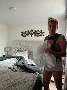 Snapshot of Georgiafox chatting on February 10, 2026, 2:38 pm Georgiafox online show from February 10, 2026, 2:38 pm