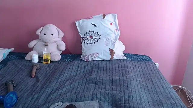 Susanlover online show from February 14, 2026, 2:50 pm