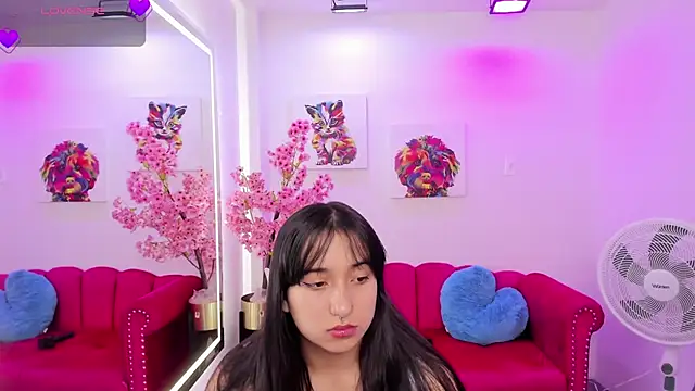 Snapshot of Miss_dolly_ chatting on March 3, 2025, 12:17 pm Miss dolly  online show from March 3, 2025, 12:17 pm