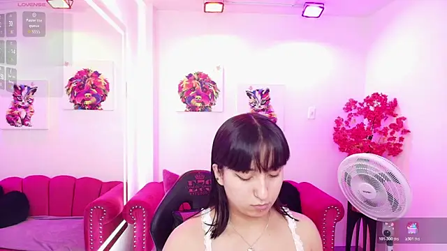 Snapshot of Miss_dolly_ chatting on May 12, 2026, 12:22 pm Miss dolly online show from May 12, 2026, 12:22 pm