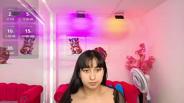 Snapshot of Miss_dolly_ chatting on October 7, 2025, 12:39 pm Miss dolly  online show from October 7, 2025, 12:39 pm