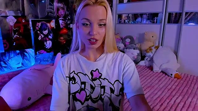 Cute  Pony online show from November 9, 2025, 9:52 pm