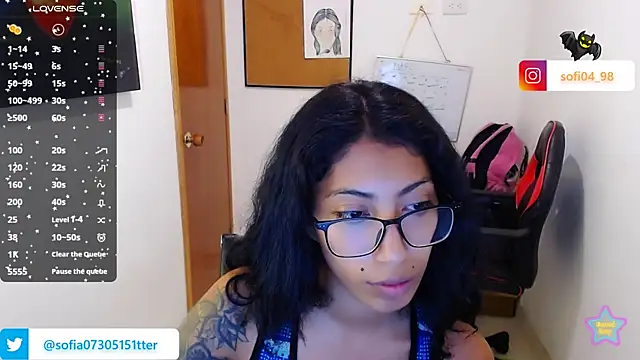 Snapshot of sofia_rosse4 chatting on May 16, 2026, 1:04 am sofia rosse4 online show from May 16, 2026, 1:04 am