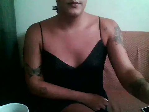 Snapshot of _mscassie chatting on November 10, 2025, 12:32 pm mscassie online show from November 10, 2025, 12:32 pm