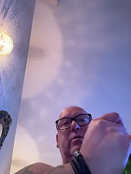 xxMichelBixx online show from November 28, 2025, 1:06 am