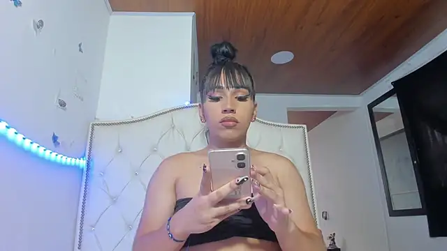 Snapshot of Anny_jhonsonx chatting on September 17, 2025, 10:01 pm Anny jhonsonx online show from September 17, 2025, 10:01 pm