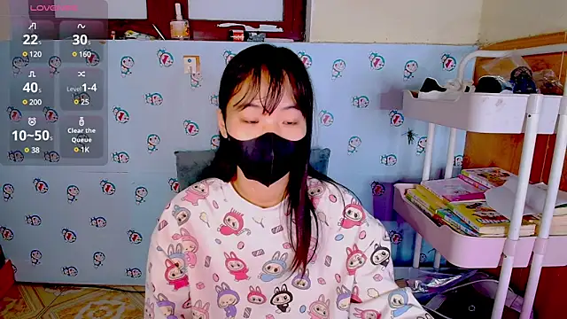 Snapshot of __Saphia__ chatting on March 17, 2025, 12:42 am Saphia online show from March 17, 2025, 12:42 am